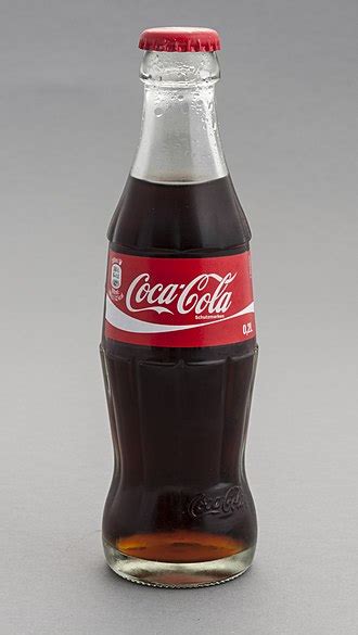 Более 600 млн тонн пластиковых отходов Coca-Cola попадут в водные пути