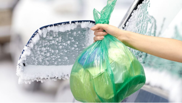 Камеры автофиксации научат водителей авто не выбрасывать мусор из машины. 