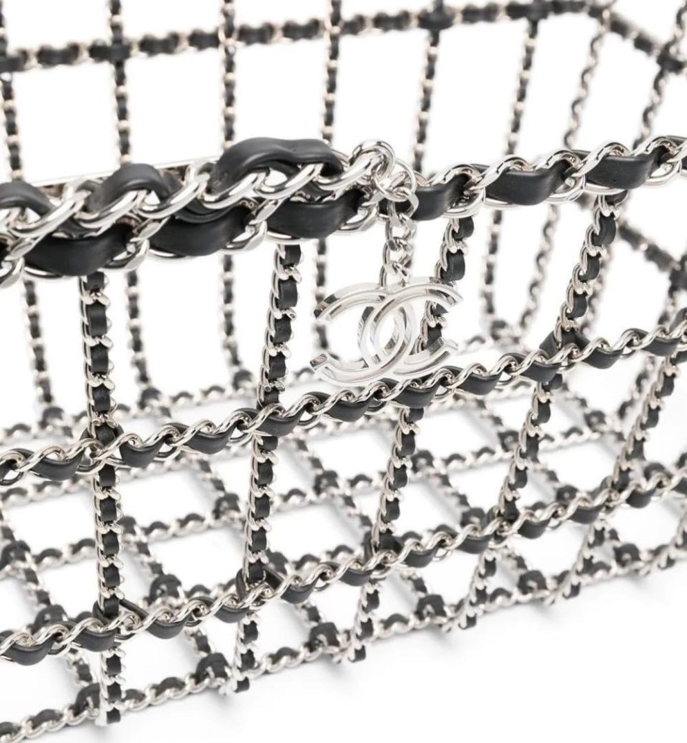 Корзинка Haute Couture по цене однокомнатной квартиры